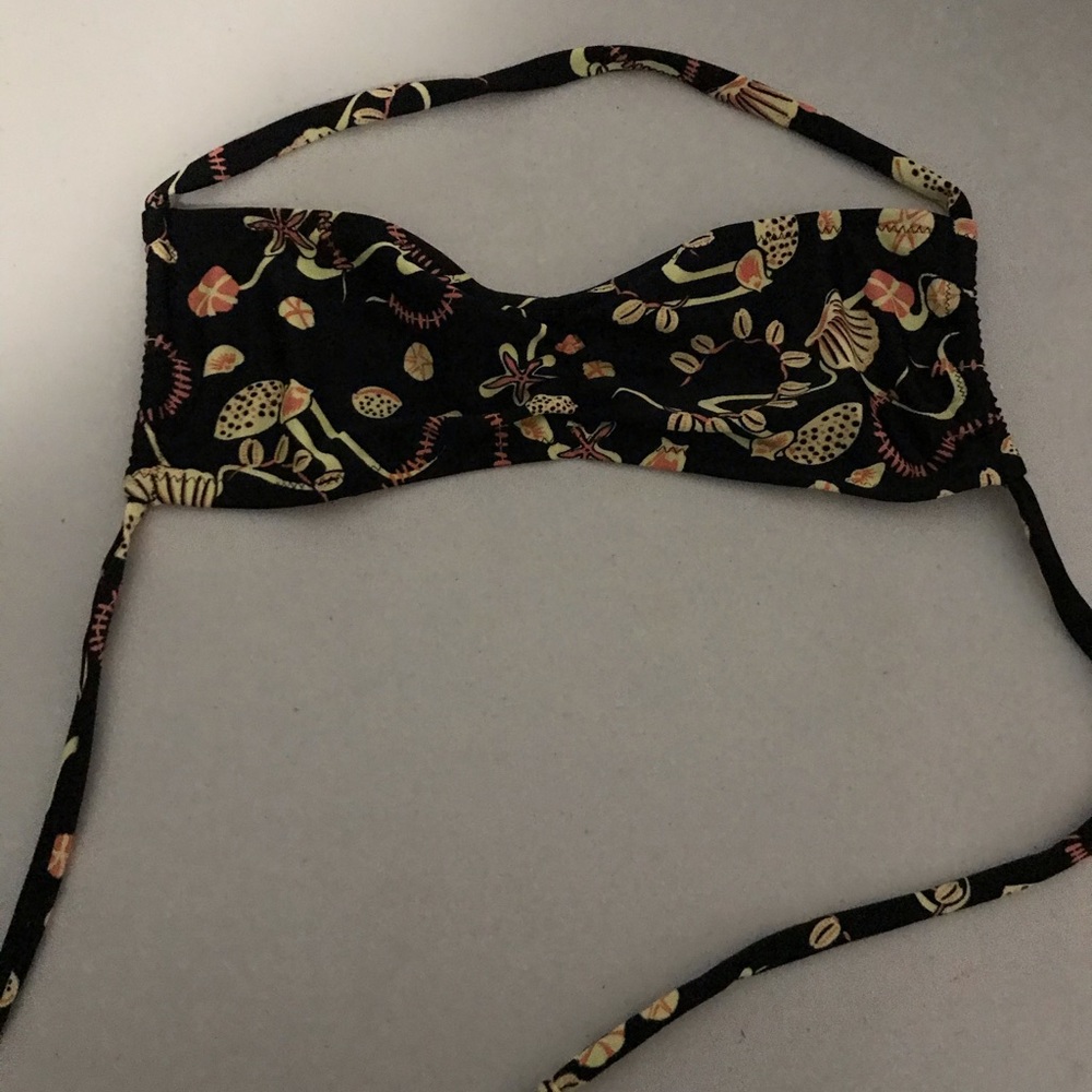 Shells Bandeau Bikini Top-M